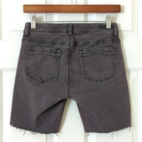 Blank NYC Faux Lace-Up Low Rise Cut Off Raw Hem Skinny Jean Shorts Dark Gray 26 - Picture 11 of 13